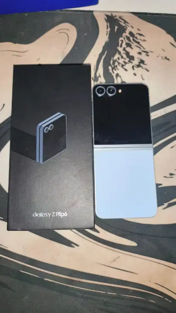 Samsung Z Flip 6
