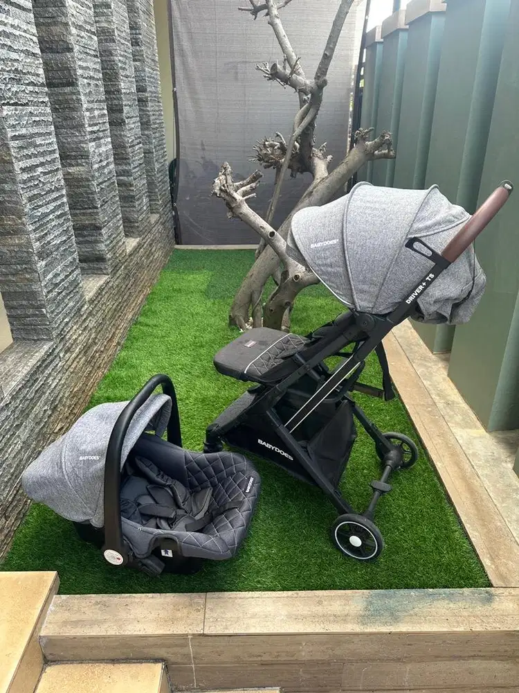Jual Stroller Bekas Murah merk Babydoes