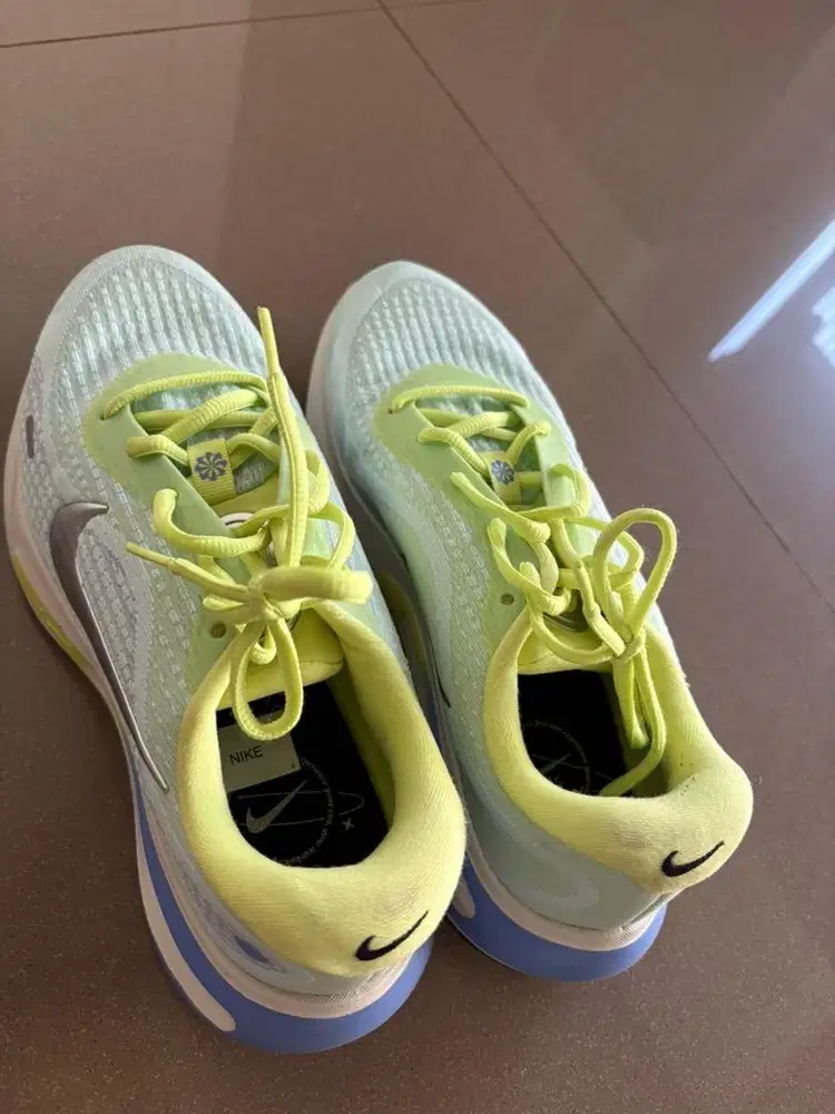 Sepatu wanita Nike ori