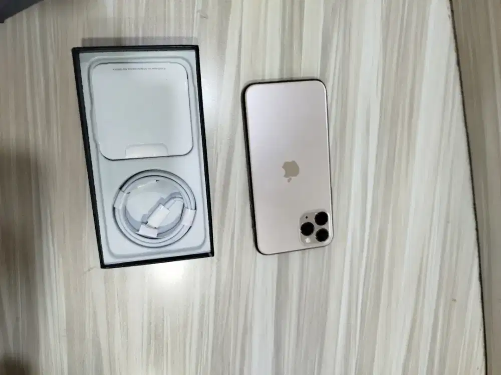 iPhone 11 pro 256gb lebih dari apple