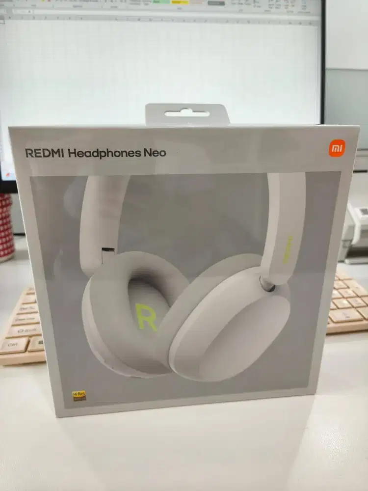 Xiaomi Headphone Neo (warna putih)