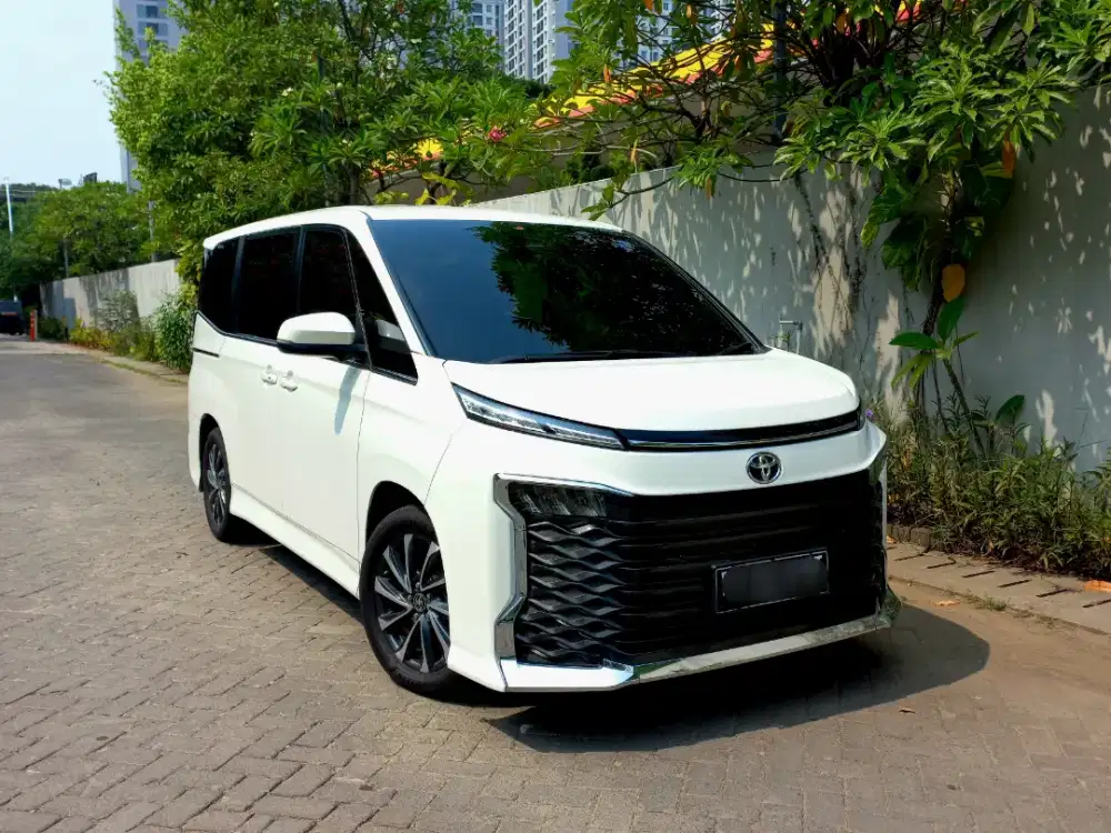 KM 40RB | TOYOTA VOXY TSS 2022 PAKAI 2023
