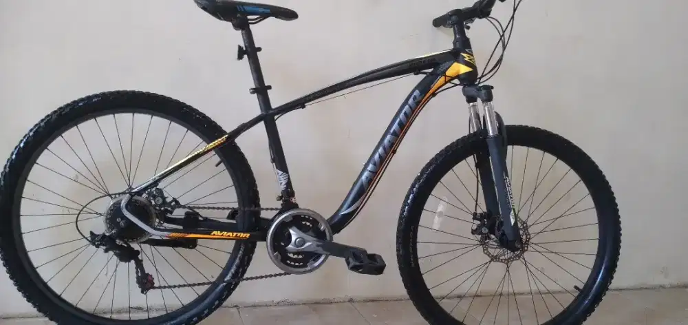 Dijual cepat murah sepada gunung Avaitor ukuran 27.5 8 Speed normal