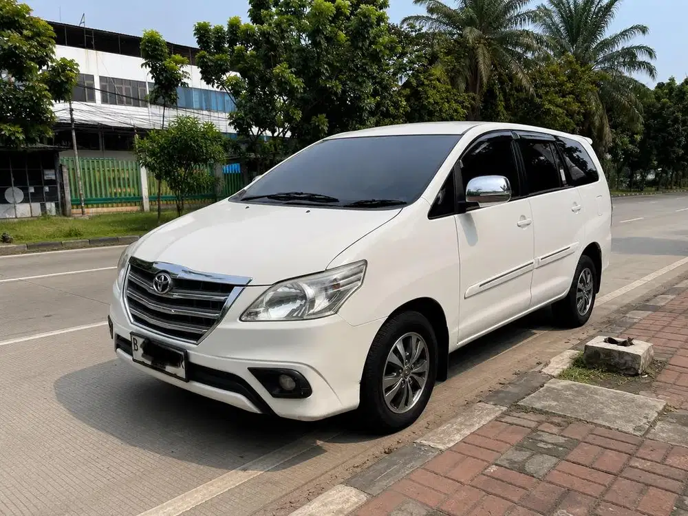 Kijang Innova 2014