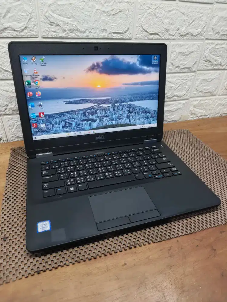 Dell Latitude E7270 intel Core i5 Gen-6 (8/256gb) 12,5 inch NORMAL