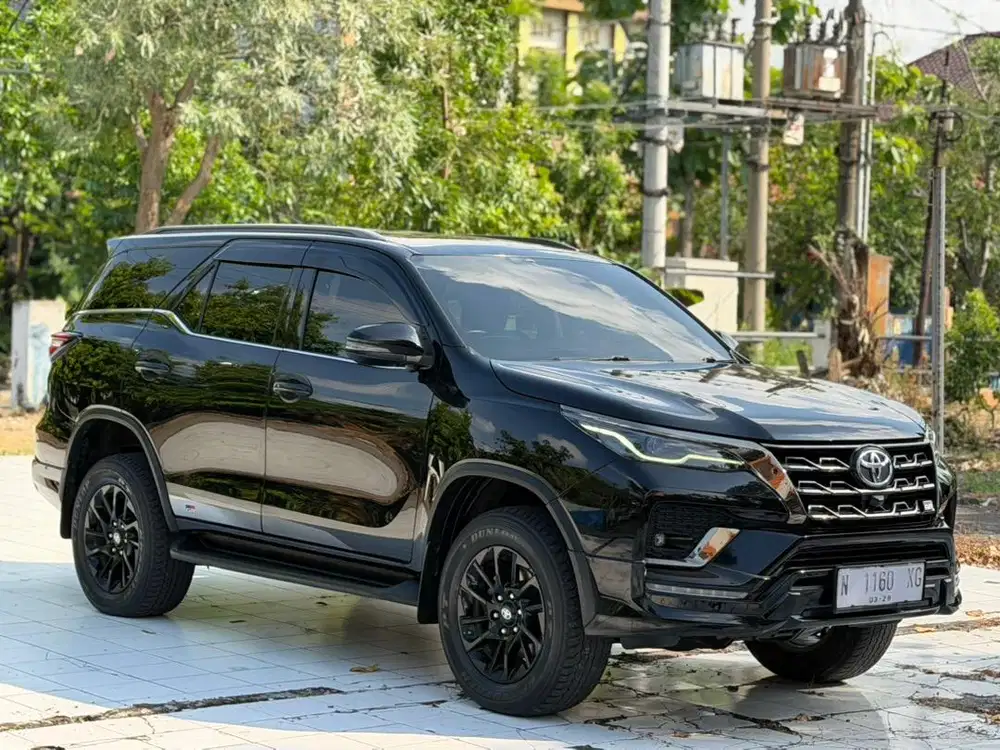 TOYOTA FORTUNER 2023 2.8 GR-SPORT 4X2 IMPROVMENT SOLAR AT