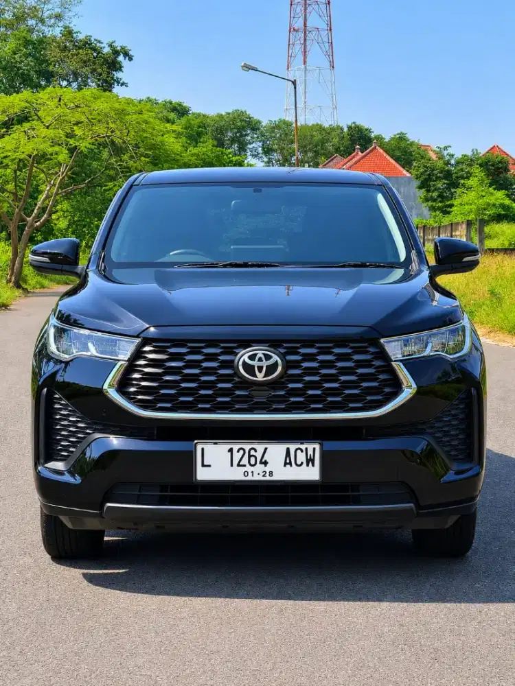DP 50 jt Innova ZENIX 2.0 V matic 2022 hitam