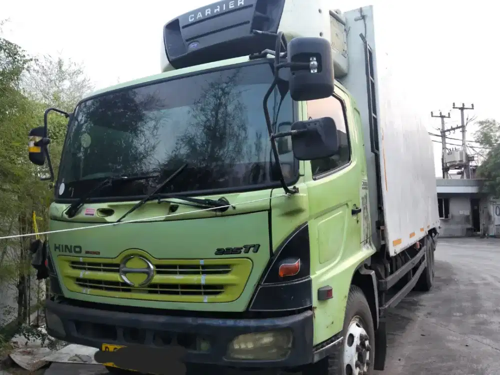 Hino FL 235 6x2
