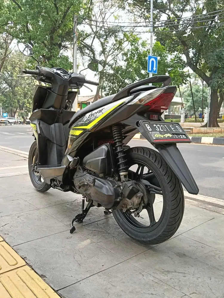DIJUAL CASH HONDA BEAT ECO CBS FI THN 2016 PJK IDUP SIAP PAKAI