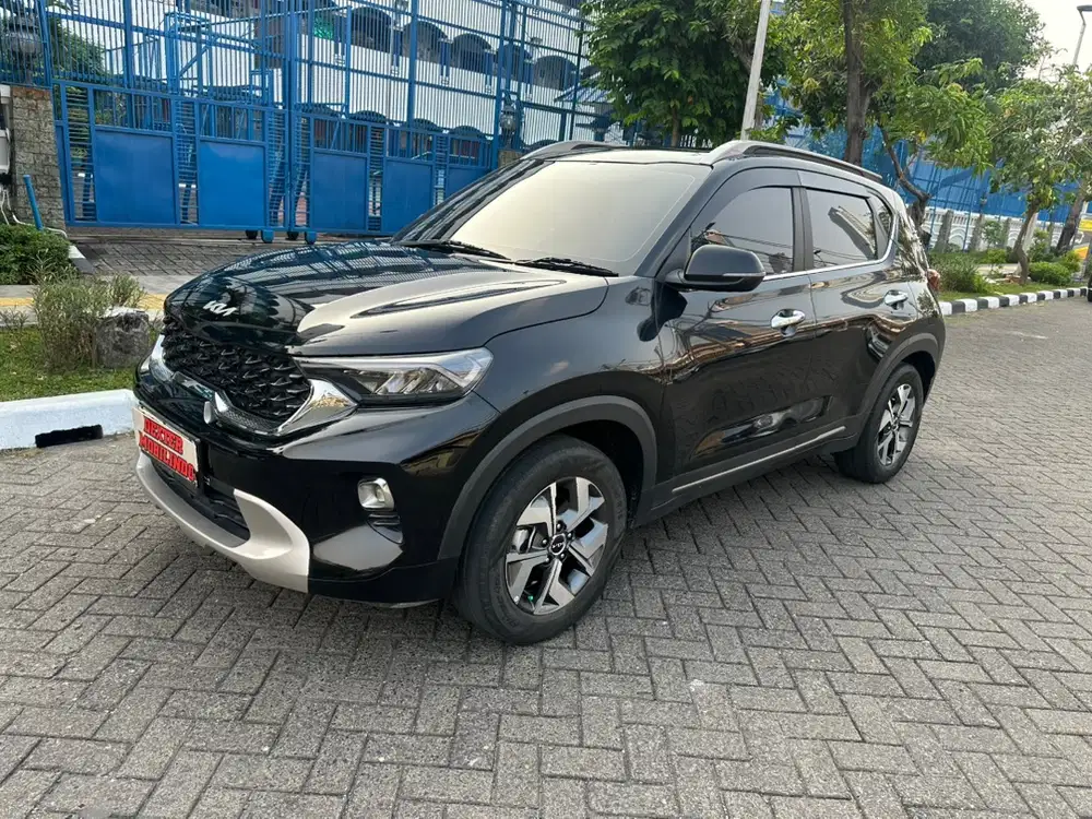 (Dp 15 jt) KIA Sonet Premier 2022 kondisi mesin body seperti baru