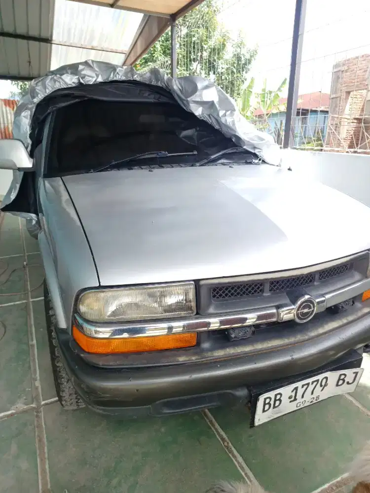 Opel Blazer Montera SOHC 2002