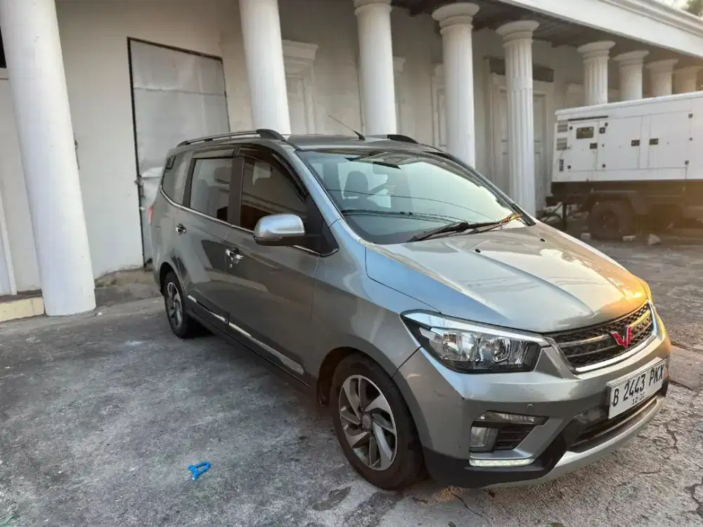Amalia rent car solo
