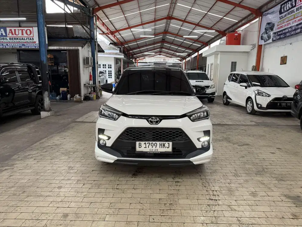 Toyota Raize 1.0 Turbo GR Sport Two Tone AT MATIC 2023 Putih memuaskan