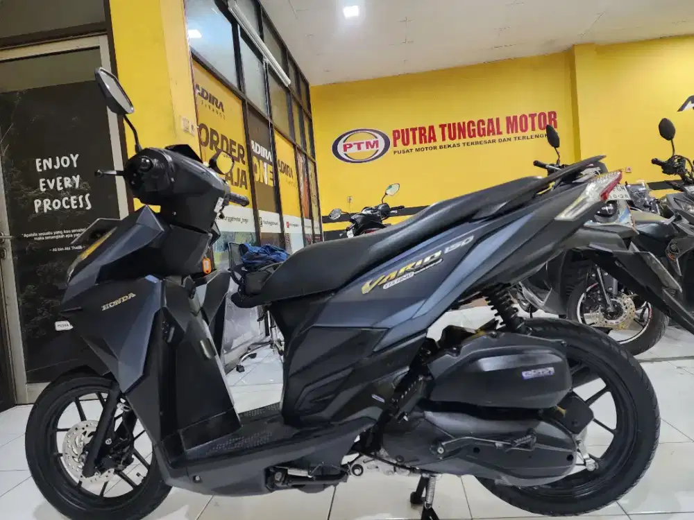 VARIO 150 OLD TAHUN 2017 BLUE MATE