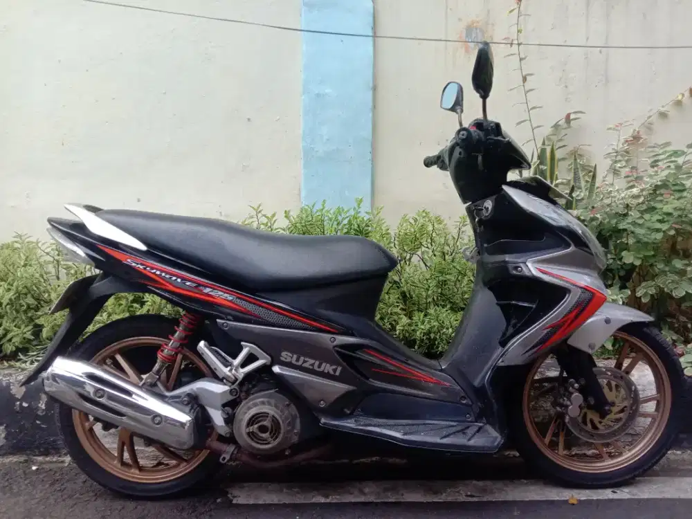 Suzuki skywave 2008 warna silver hitam