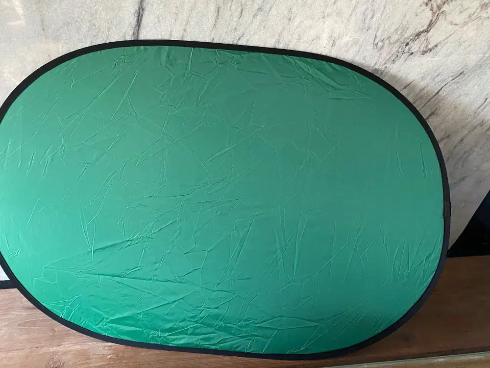 2-in-1 Foldable Chromakey Background (Green / Blue) — BRAND NEW