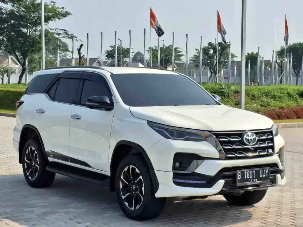 Fortuner Vrz Gr Automatic 2021 Diesel Putih Metalik