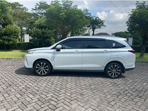 Toyota Veloz Q 2023 Plat L Pajak sd Mei 2027 Nama Perorangan