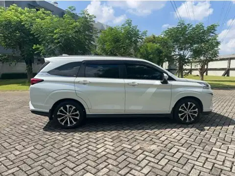 Toyota Veloz Q 2023 Plat L Pajak sd Mei 2027 Nama Perorangan