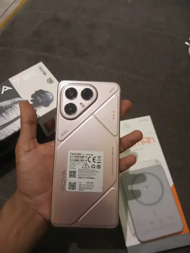TECNO POVA 7 5G / RAM 8+8 128GB
