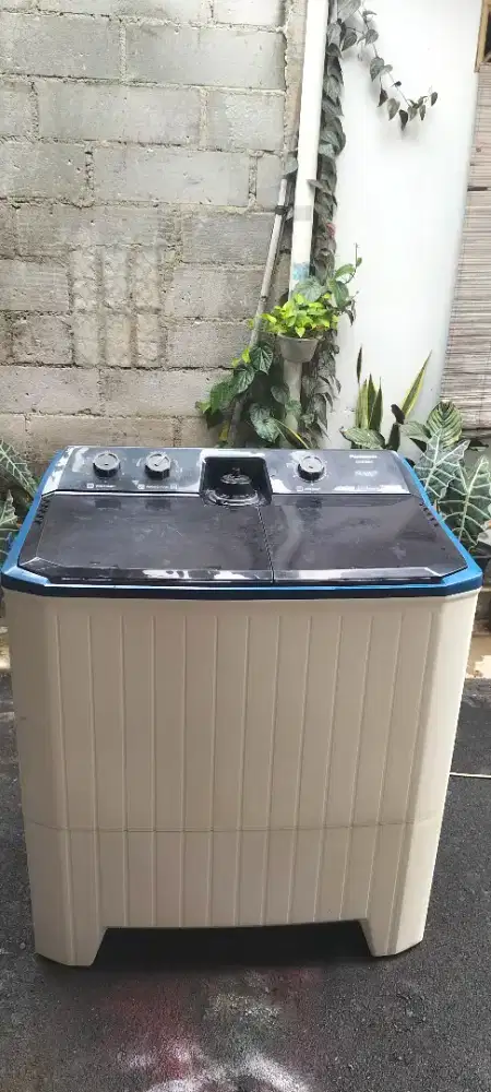 Mesin cuci 2 tabung Panasonic 11kg type NA-W120MBC1 normalBekasi Utara