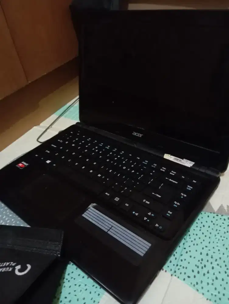 BU! LAPTOP Acer Aspire E1-422