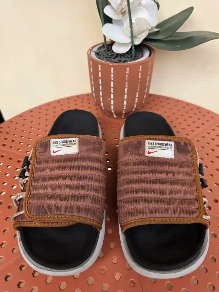 Original Second Nike Asuna 2 Slide Sandal size 42,5 siap pakai
