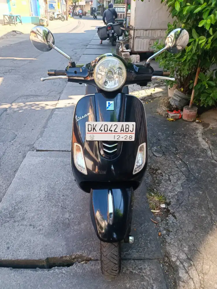UD ENY MOTOR - Piaggio Vespa LX thn 2018 istimewa