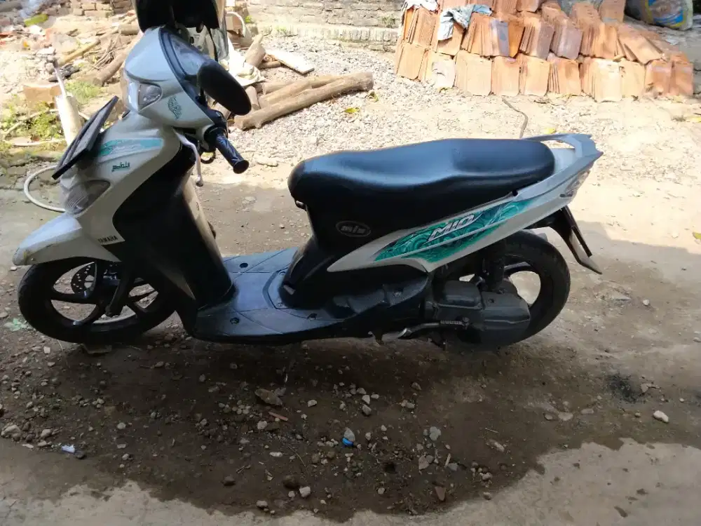 Yamaha mio smile putih