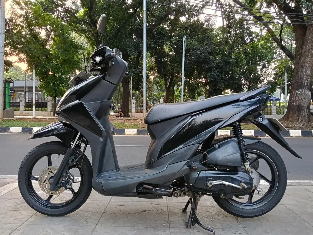 DIJUAL CASH HONDA BEAT CW CBS FI THN 2013 PJK IDUP SIAP PAKAI
