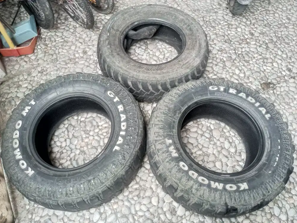 Ban Pacul 235/75 R15