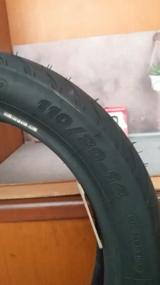 Ban Michelin Pilot street 110/80-14