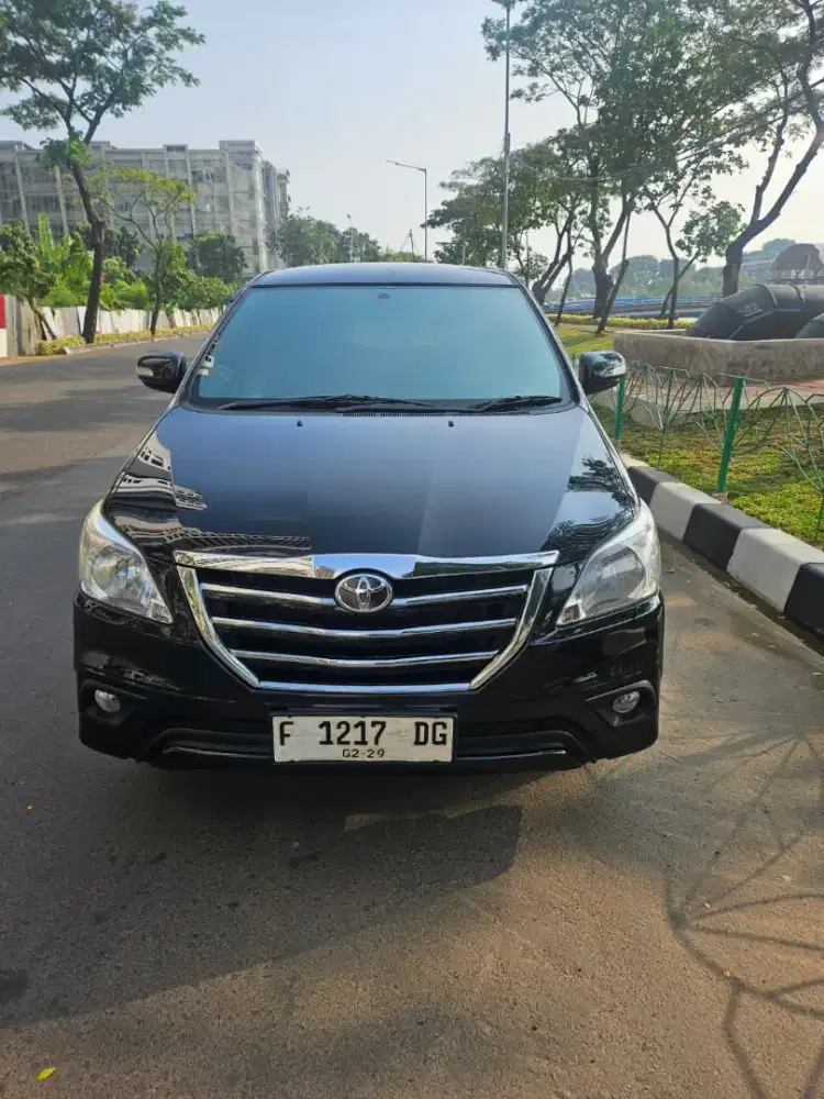 Toyota kijang Innova barong g luxury matic 2013 hitam
