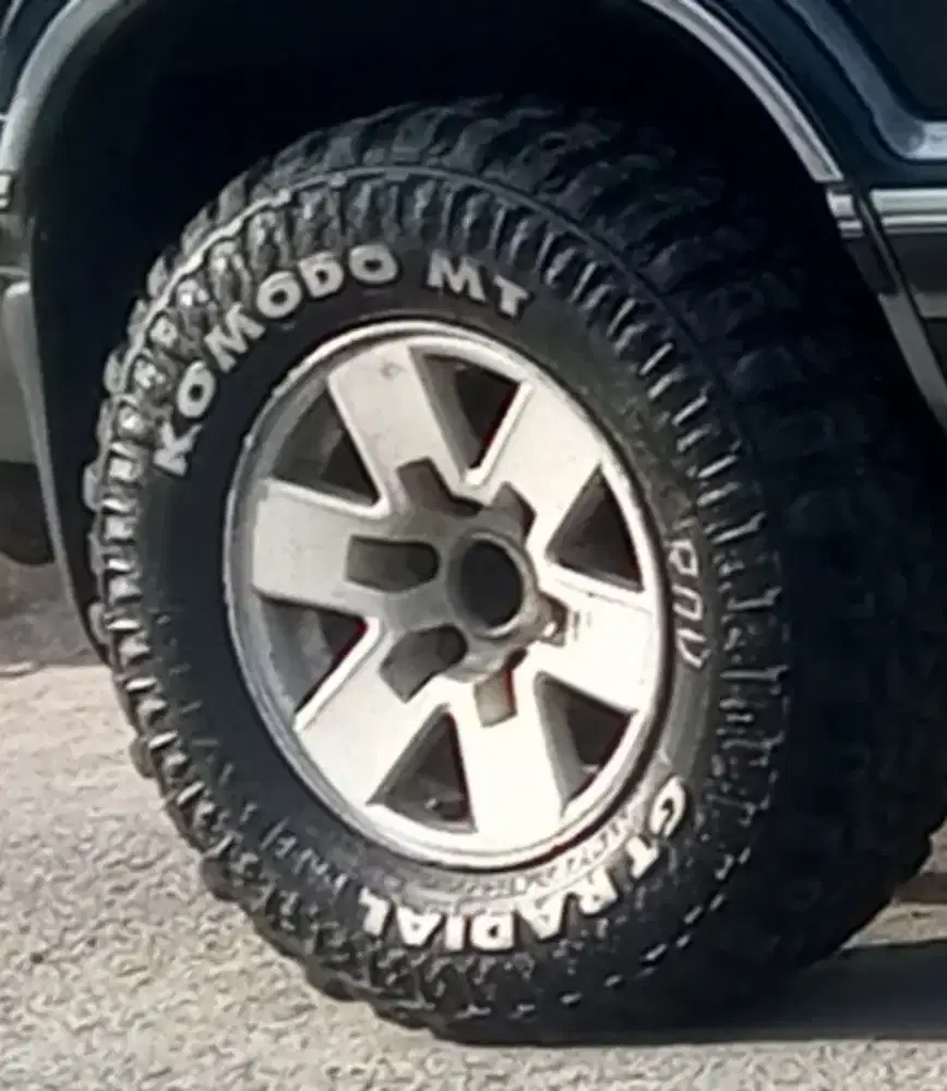 Velg Ford Ranger Ring 15 plus Ban MT