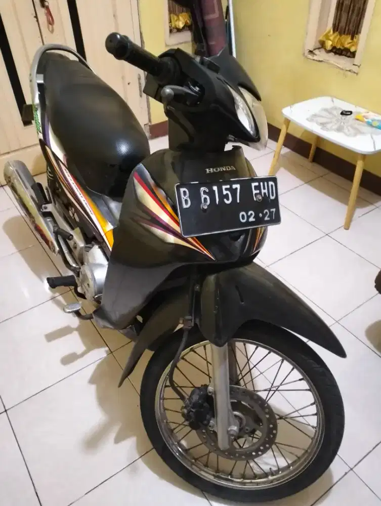 Honda kharisma pajak on