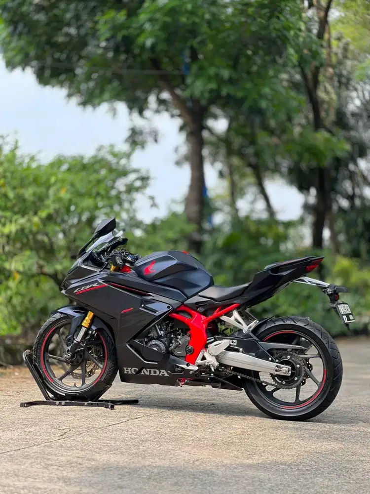 HONDA NEW CBR250RR ABS SP BIRU 2023 KM 7K PAJAK PANJANG RASA BARU