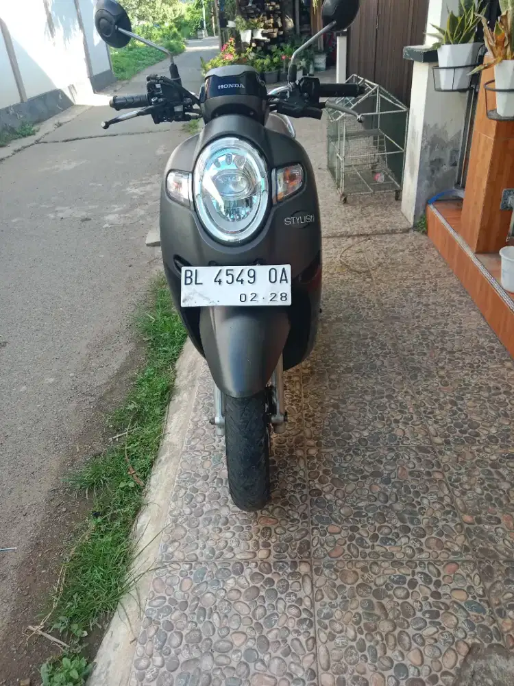 Dijual honda scoopy tahun 2017 akhir pemakaian 2018