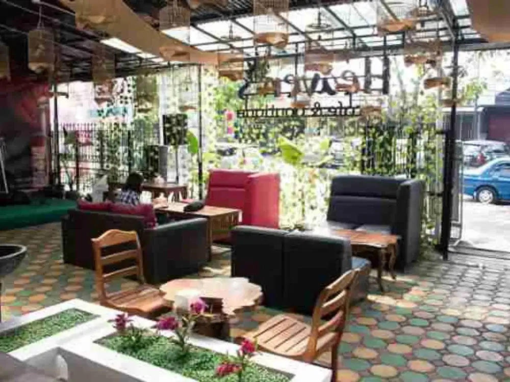 Dijual Rumah Cafe Mainroad Lodaya Strategis Dekat Talagabodas Burangrang Lengkong Riau