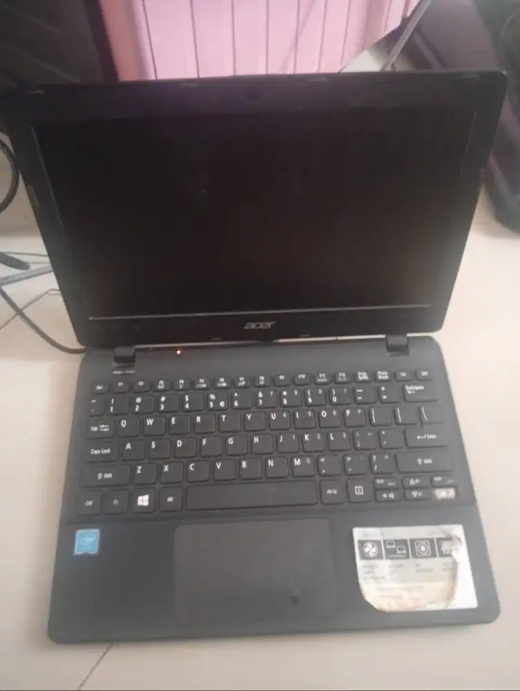 Acer Aspire E 11