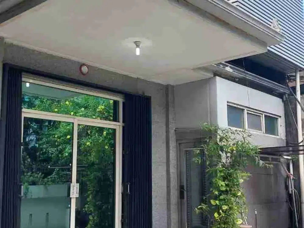 Dijual Gedung 3,5 Lt di Gunung Sahari Jakarta Pusat