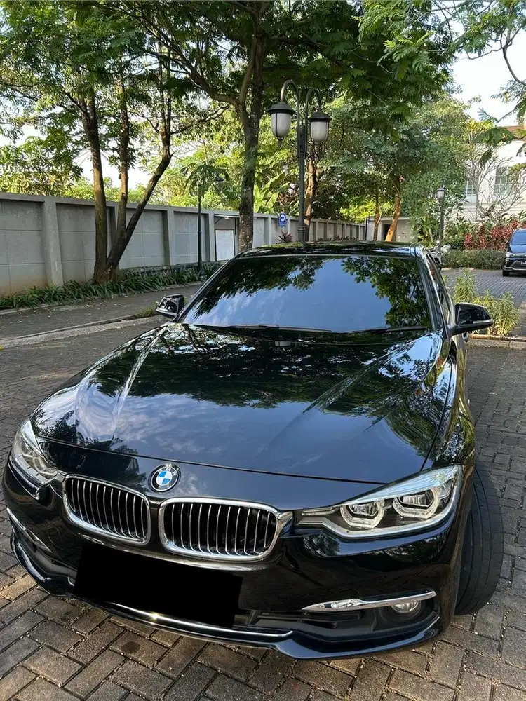 BMW 320i 2018 LCI B48 Tangan Pertama Maintenance Done Kondisi Istimewa