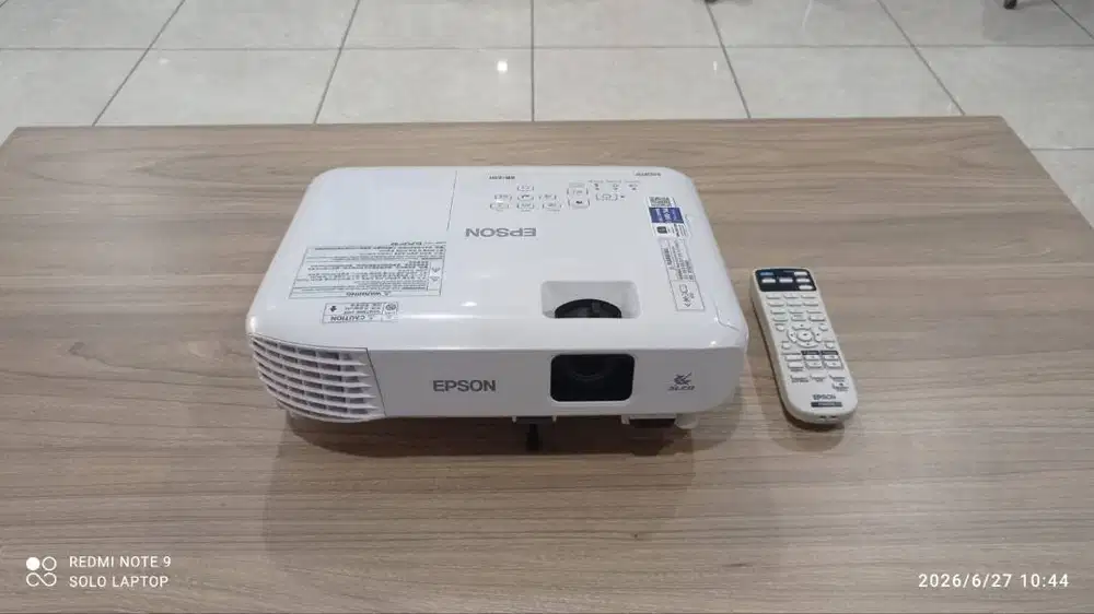 PROYEKTOR EPSON EB-01 SERI TERBARU SPEK TINGGI XGA 3300 HDMI/VGA