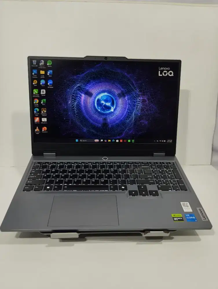 LAPTOP LENOVO LOQ 15IAX9