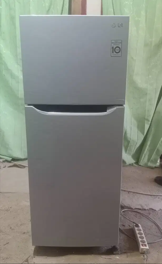 Kulkas 2 pintu LG  SMART INVERTER Hemat Listrik.