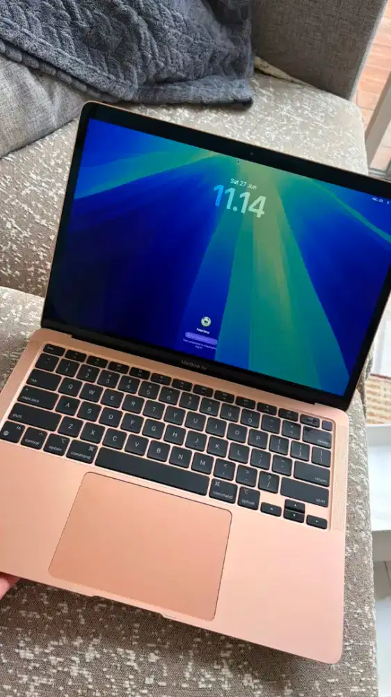 Dijual MAC AIR M1 2020 (8/256gb)  - Kondisi prima, Baterai sehat