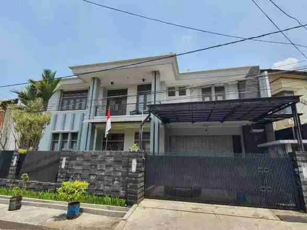 Dijual rumah Sayap Riau Martadinata Dekat Area Cihapit Cilaki siap Huni Semi furnished