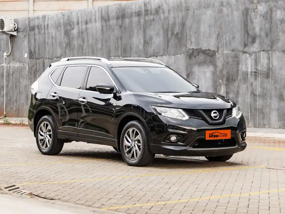 Nissan X-Trail 2.5 AT 2015