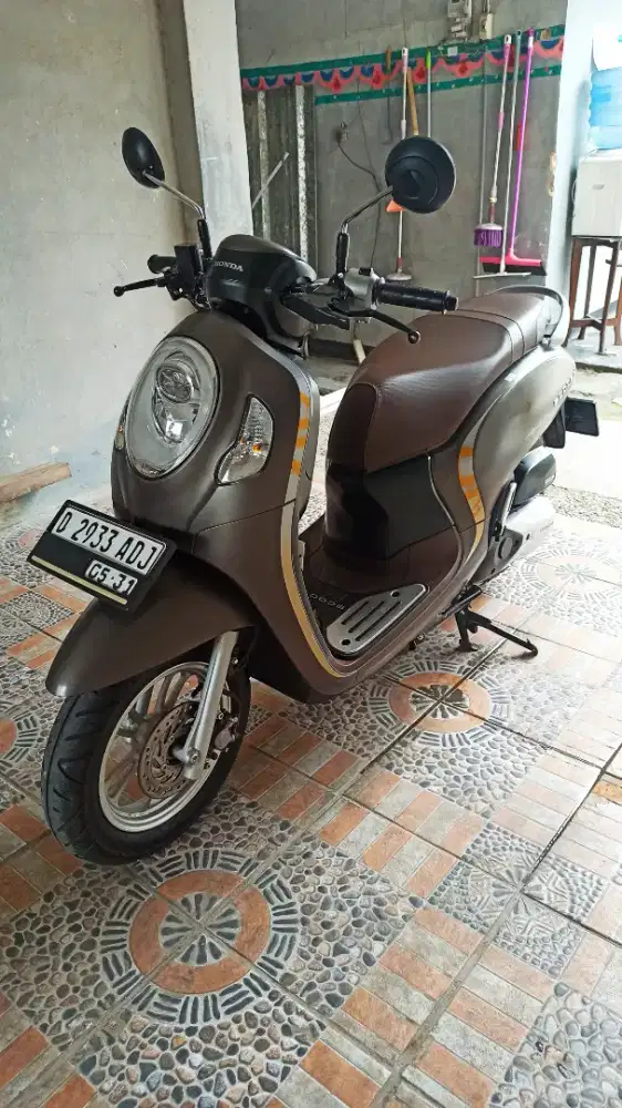Scoopy mulus kmplit low km 2 ribuan
