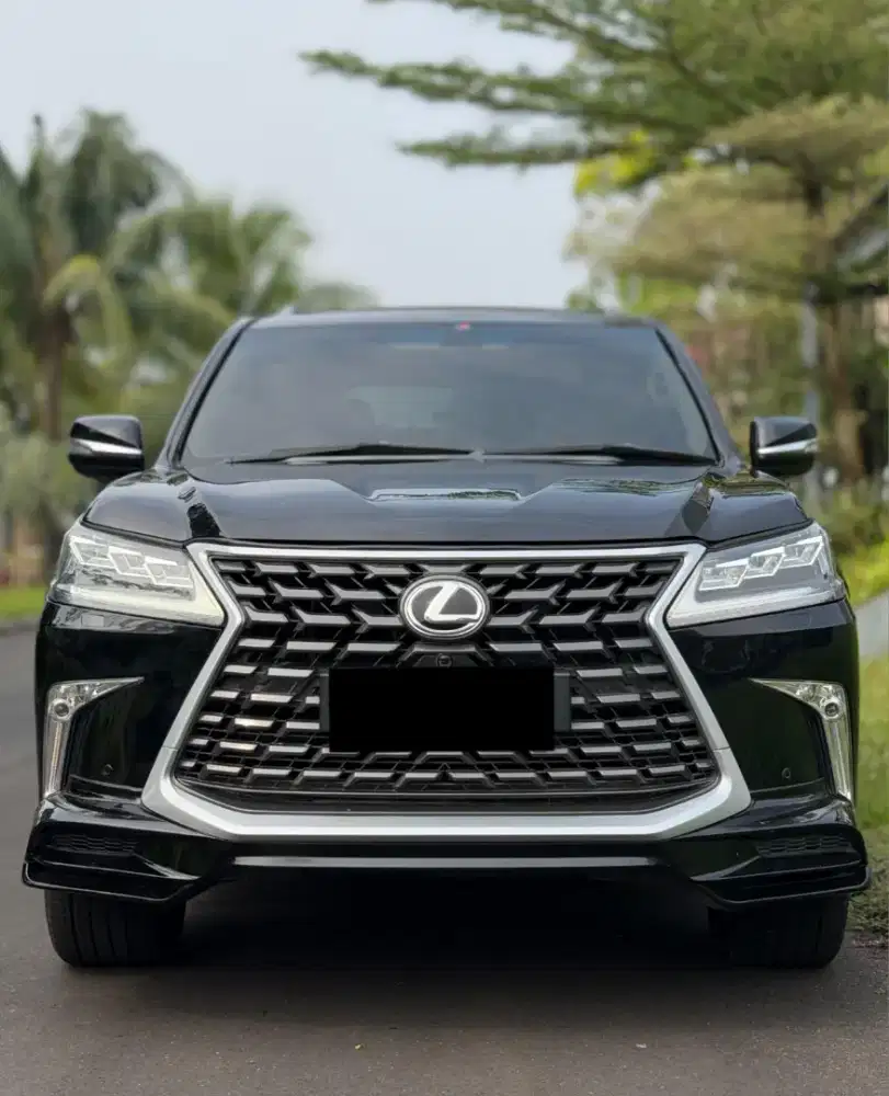 MURAH CASH. LEXUS LX570 F SPORT 2019 Look lx 570 vxr 2011 vx200