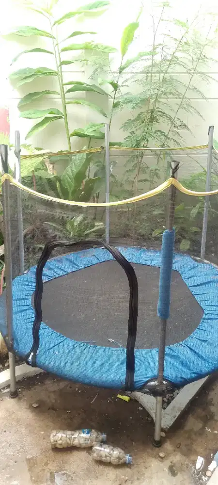 Trampolin anak second murah masih bagus